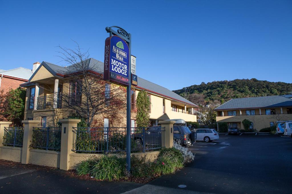Alhambra Oaks Motor Lodge Dunedin Zewnętrze zdjęcie