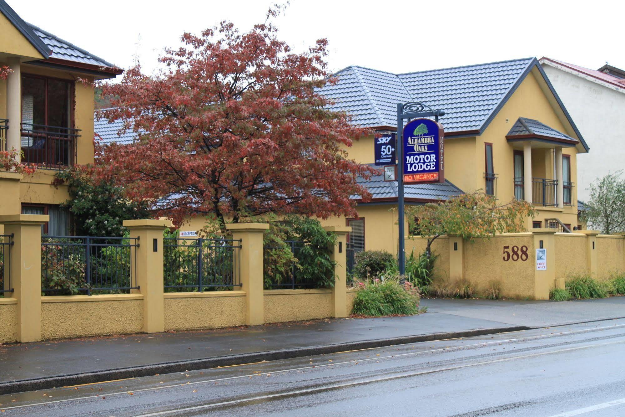 Alhambra Oaks Motor Lodge Dunedin Zewnętrze zdjęcie