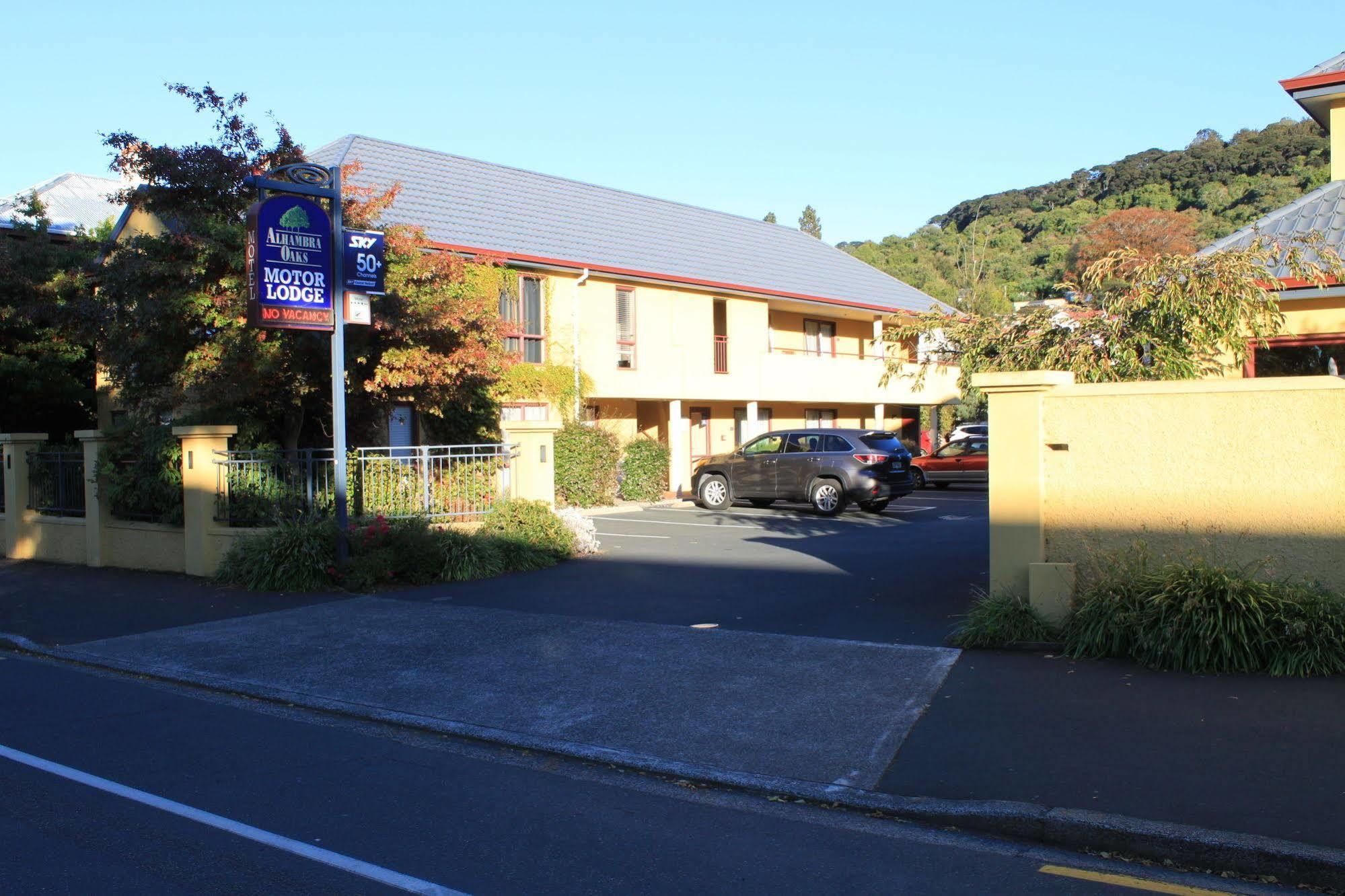 Alhambra Oaks Motor Lodge Dunedin Zewnętrze zdjęcie
