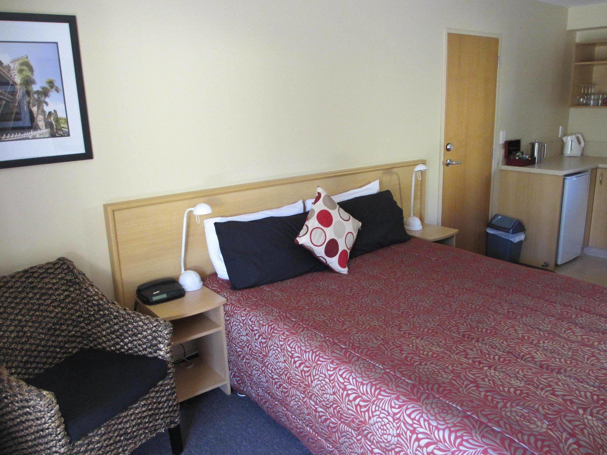 Alhambra Oaks Motor Lodge Dunedin Zewnętrze zdjęcie