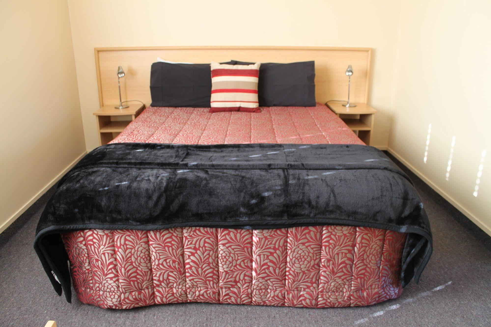 Alhambra Oaks Motor Lodge Dunedin Zewnętrze zdjęcie