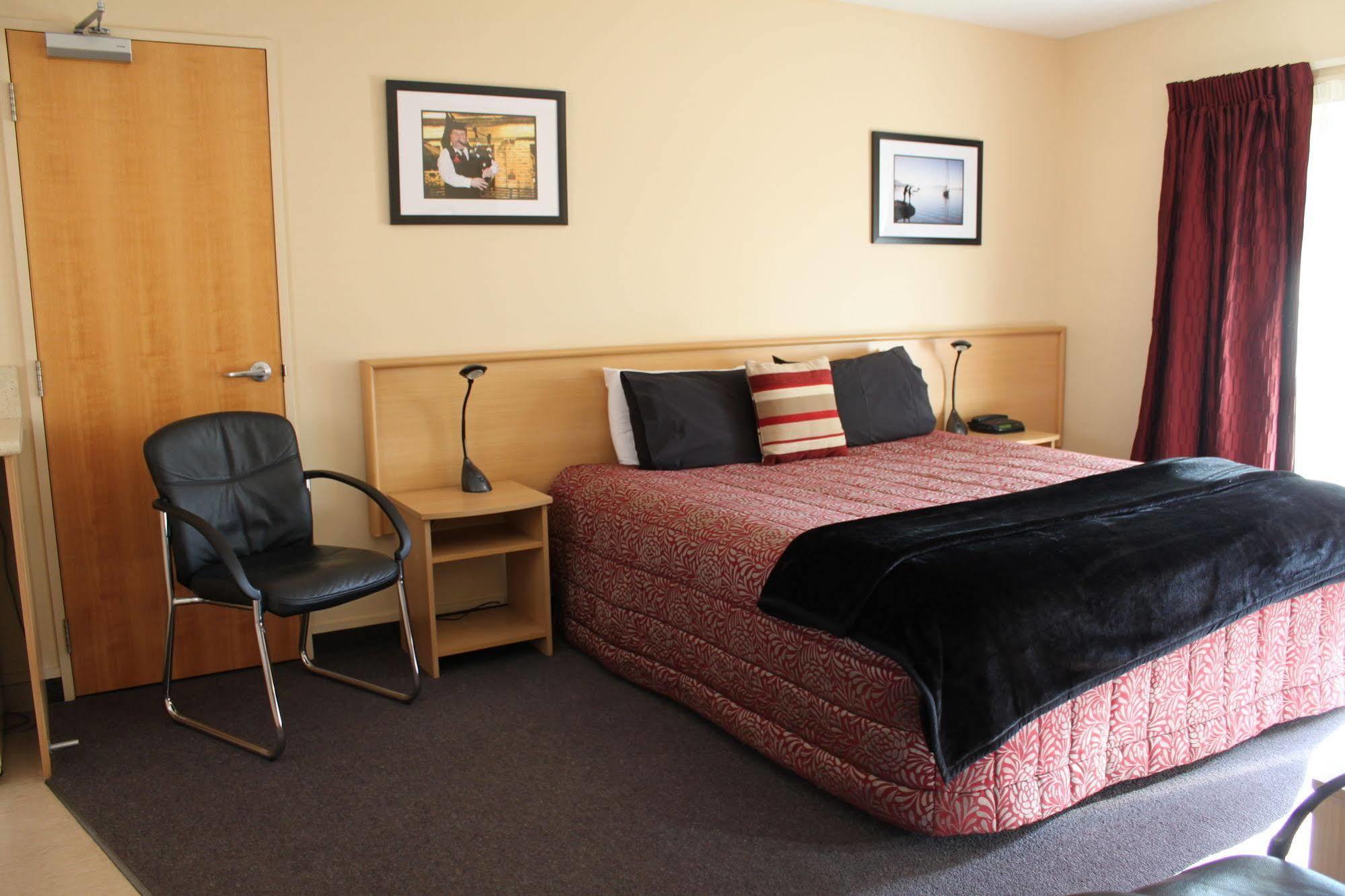 Alhambra Oaks Motor Lodge Dunedin Zewnętrze zdjęcie