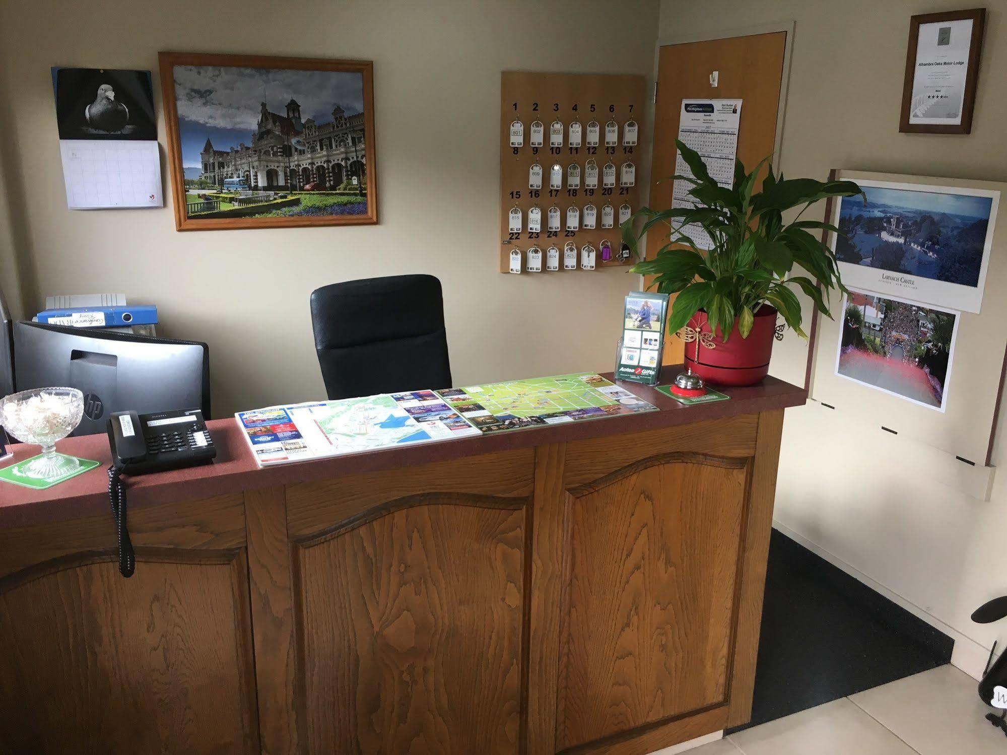 Alhambra Oaks Motor Lodge Dunedin Zewnętrze zdjęcie