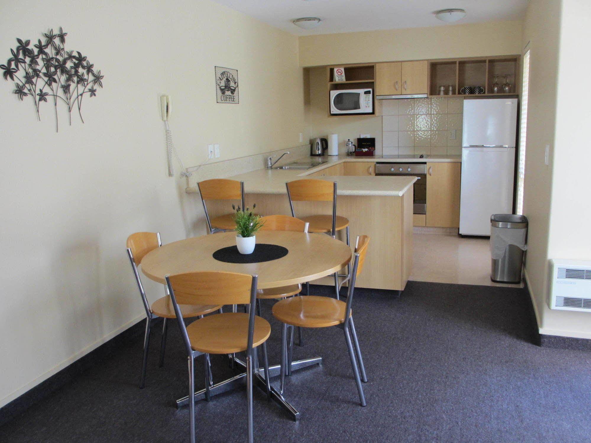 Alhambra Oaks Motor Lodge Dunedin Zewnętrze zdjęcie